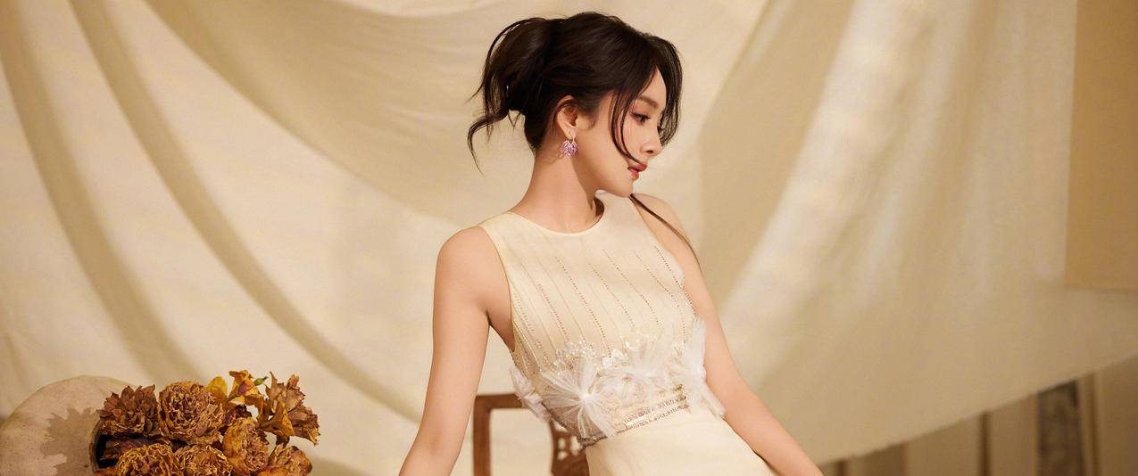 优雅美女杨幂 3440x1440带鱼屏壁纸