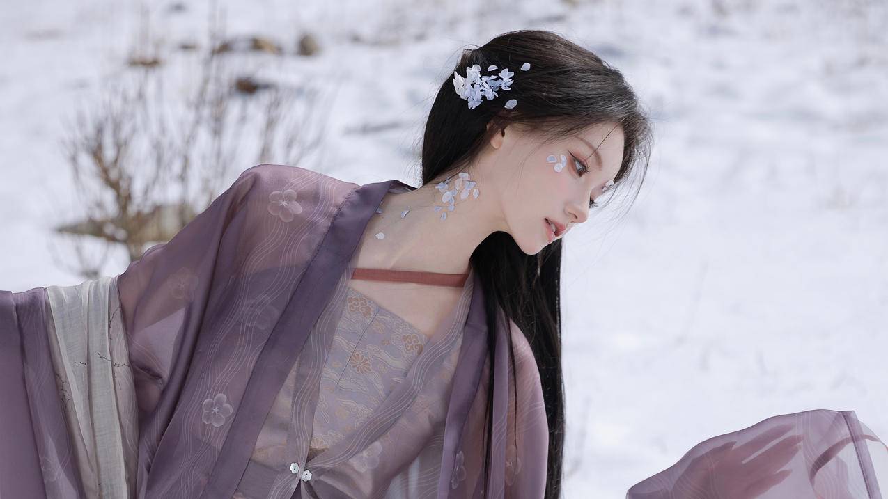 古风 雪地 清冷 女孩 4k桌面