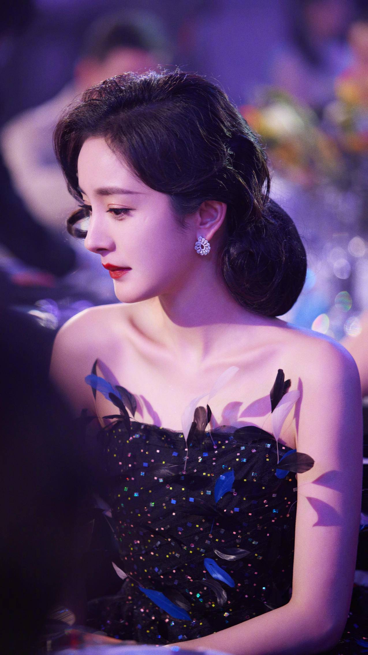 杨幂 时尚芭莎 慈善晚宴 高清4k手机壁纸2160x3840