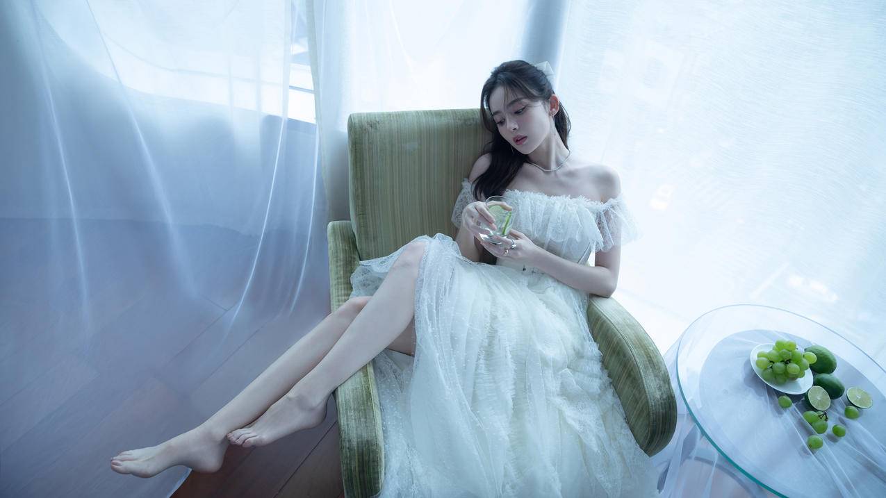 古力娜扎 礼服 清纯 4k电脑壁纸 4k手机壁纸
