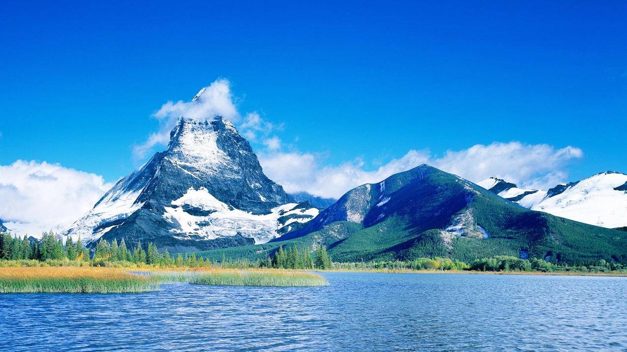 风景自然风光唯美意境在季节的转角处山大海蓝天白云意境高清壁纸