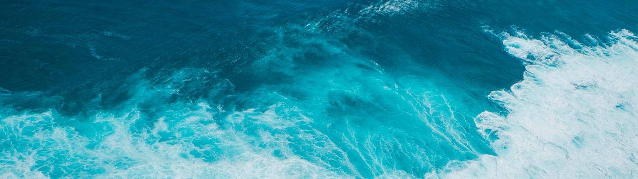 蓝色海洋海浪风景5120x1440带鱼屏壁纸