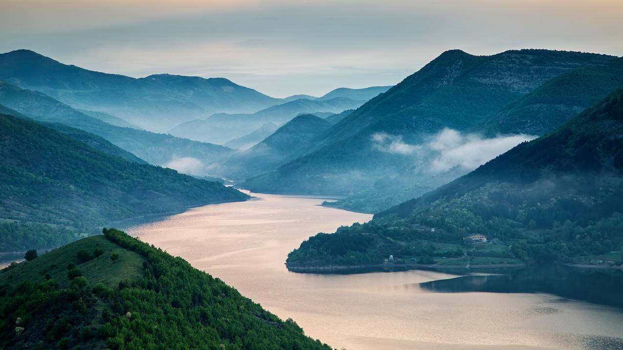 迷雾日出风景4k壁纸