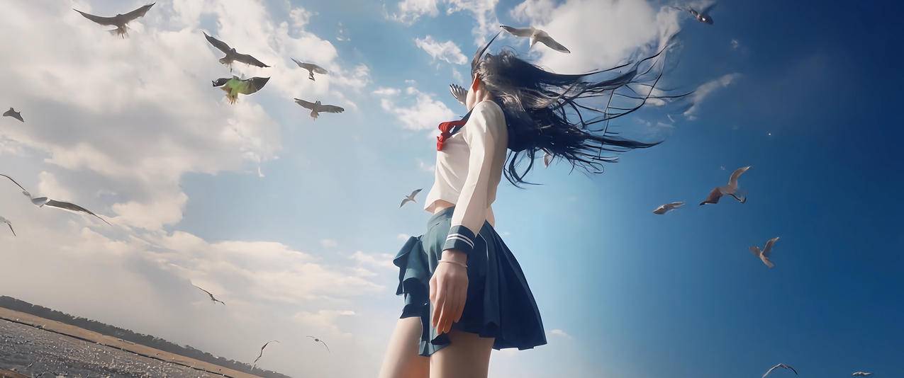 海边女生 海鸥 蓝色天空 3440x1440带鱼屏壁纸
