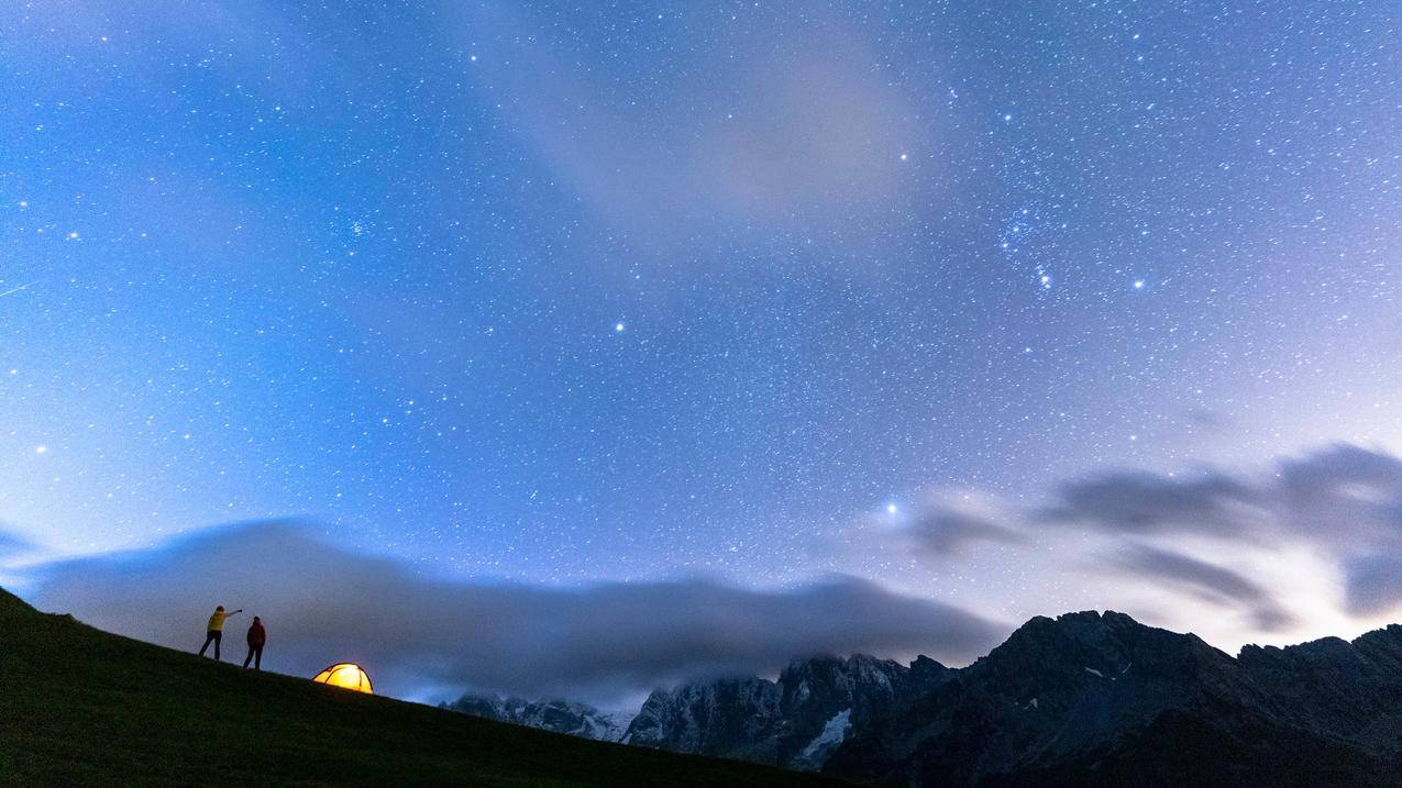 星空 旅行 宿营 高山 4k风景壁纸3840x2160