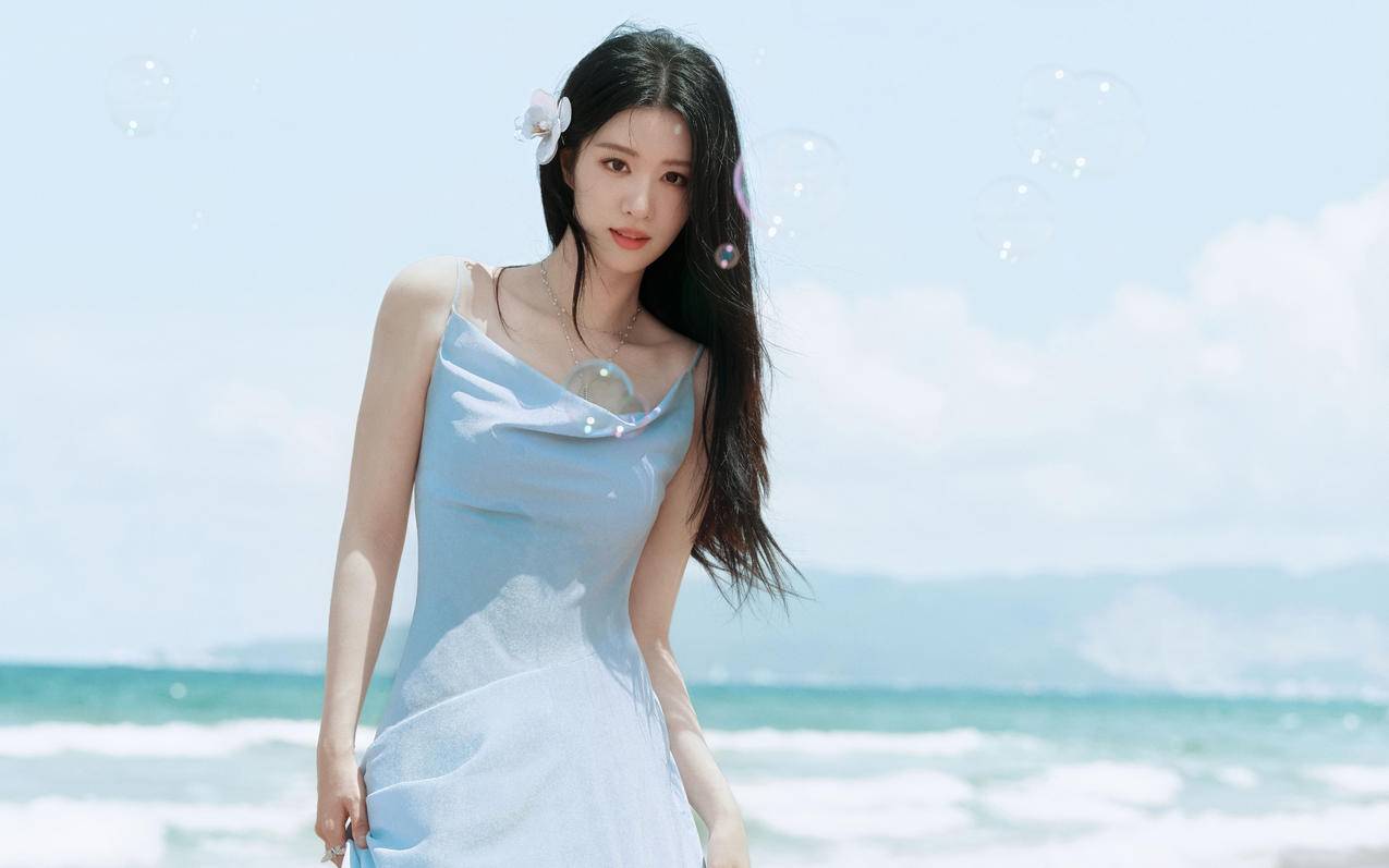 海边蓝色裙子美女王楚然 4K壁纸 3840x2400