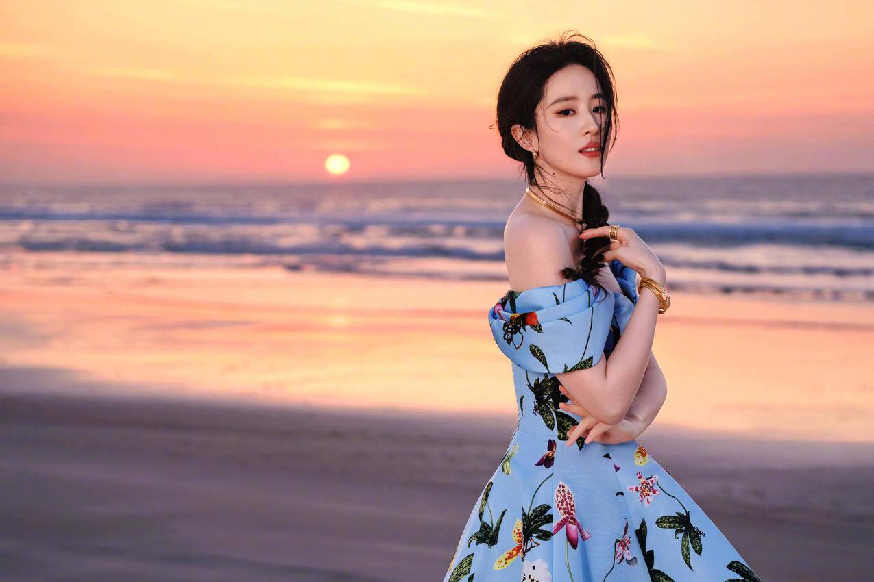 刘亦菲 阿布扎比 海边 海滩美女 4K壁纸 3840x2560