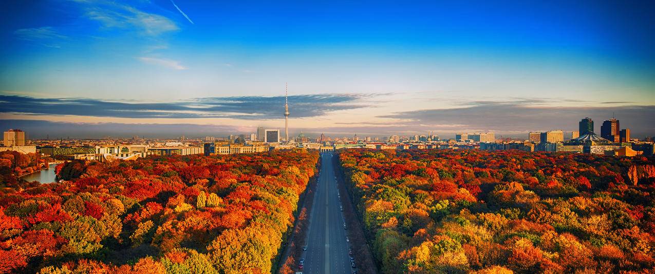 德国柏林的天际线风景带鱼屏壁纸