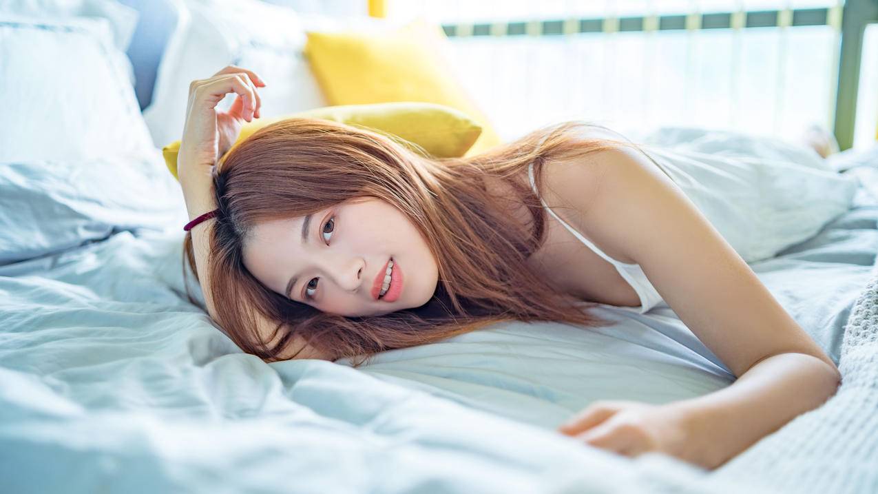 长发美女 居家 写真 4K美女壁纸