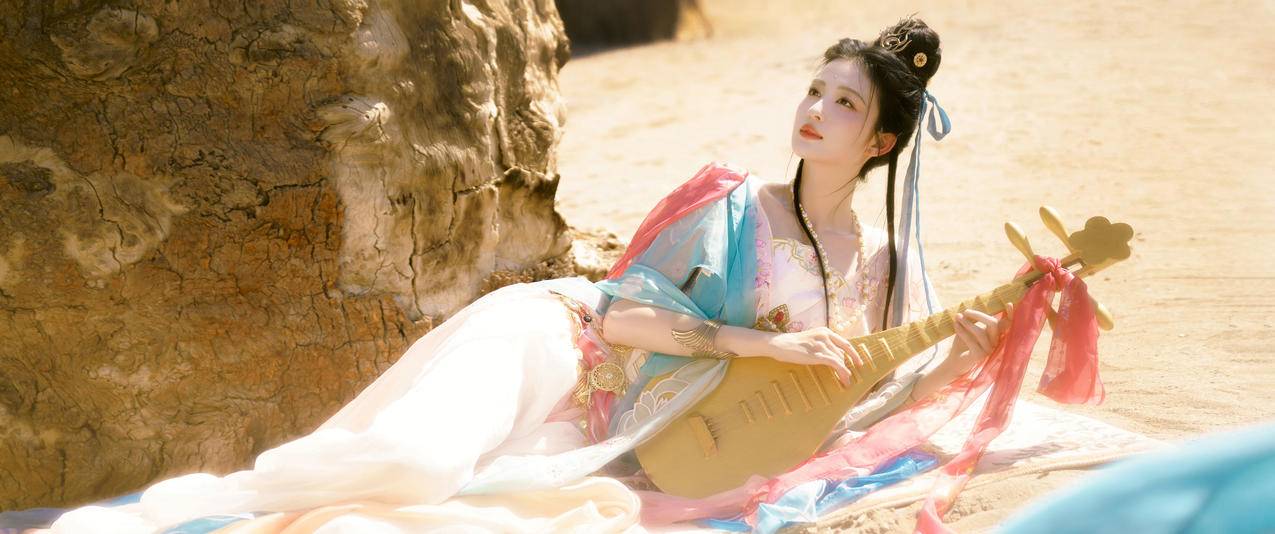 王楚然敦煌神女 琵琶 3440x1440带鱼屏美女壁纸