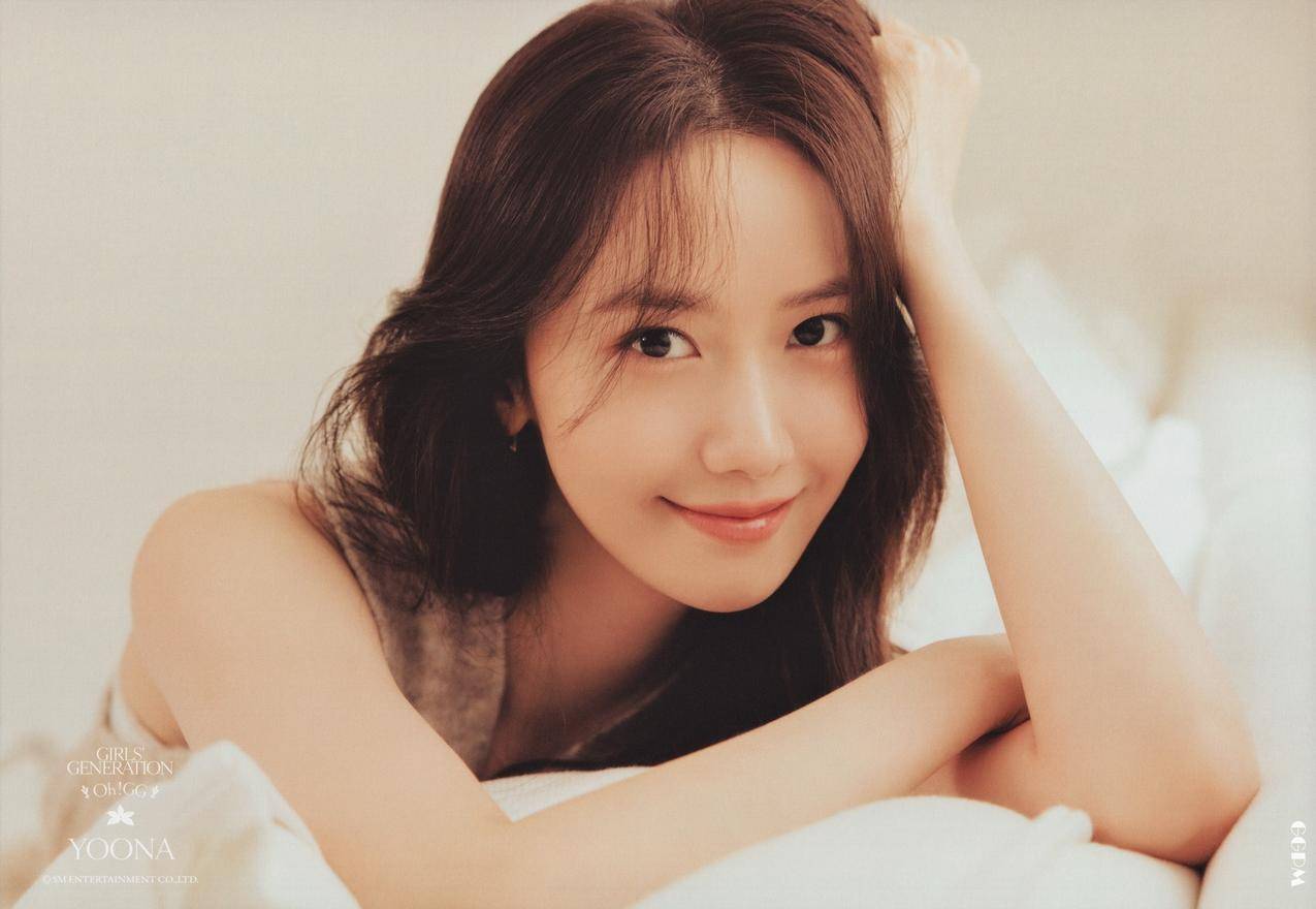 甜蜜微笑美女林允儿图片