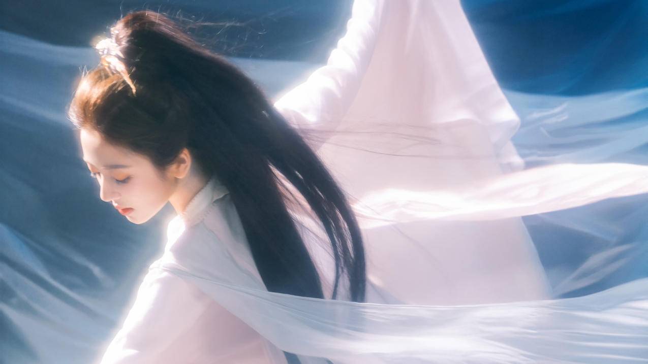 唯美古风美女何瑞贤 4K壁纸 3840x2160