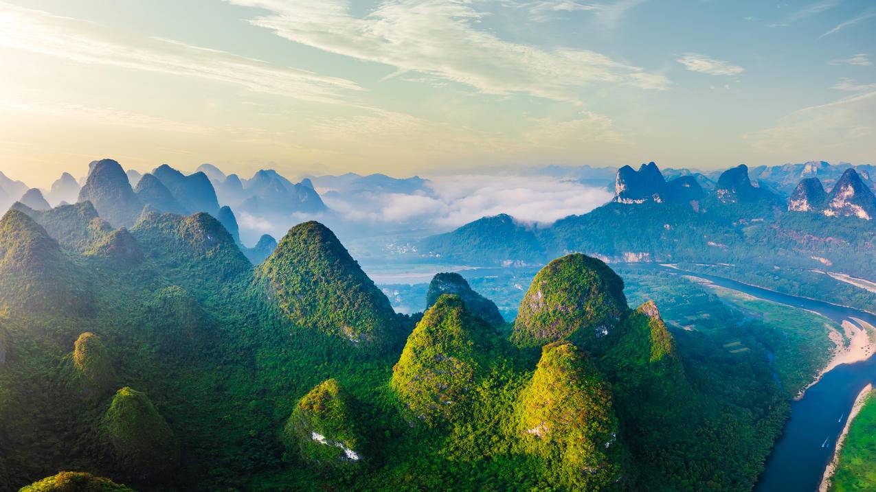 桂林喀斯特山脉风景4K壁纸