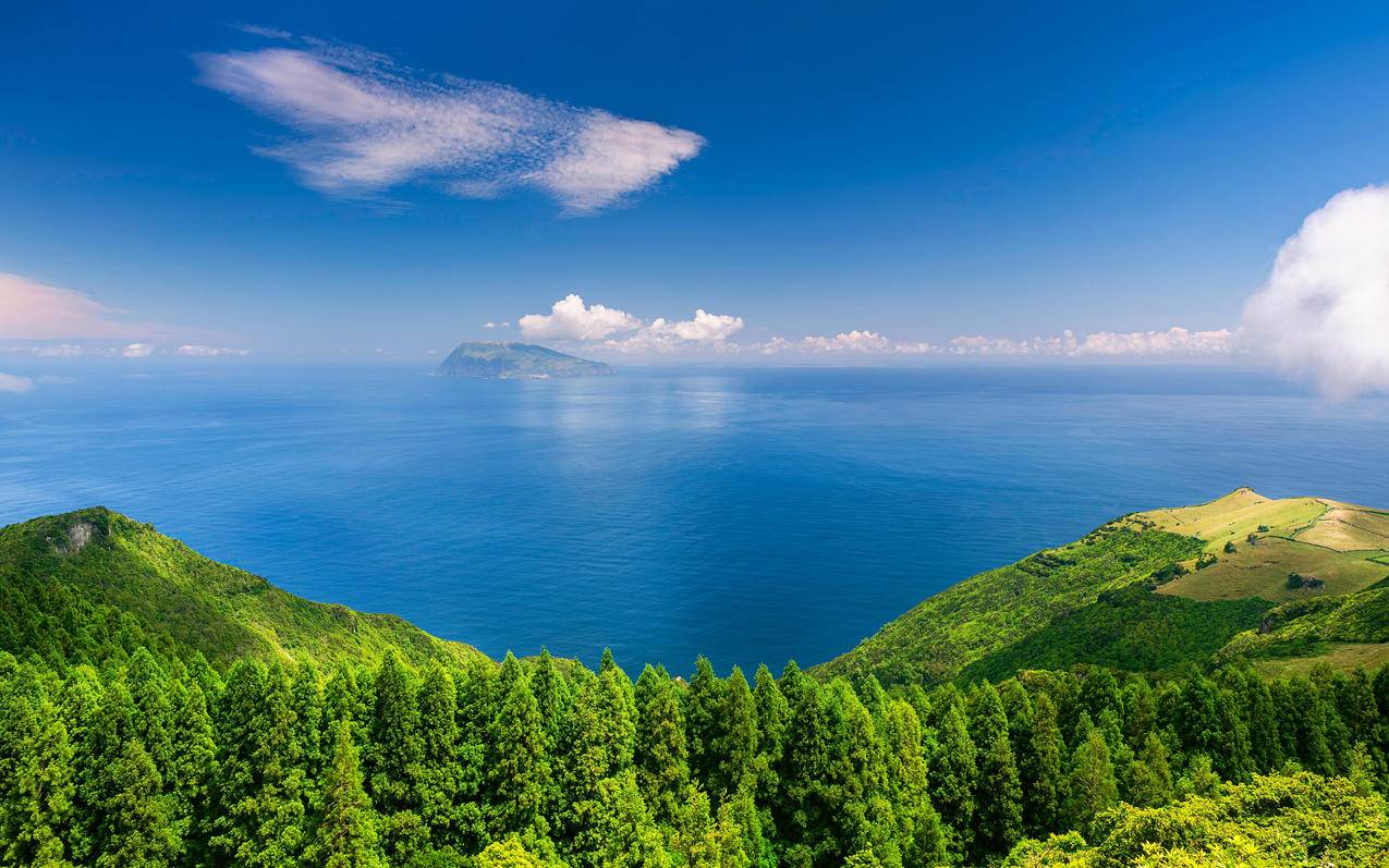 天空 云 海 树木 地平线 远景 海岸岛屿 高清车机风景壁纸3200x2000