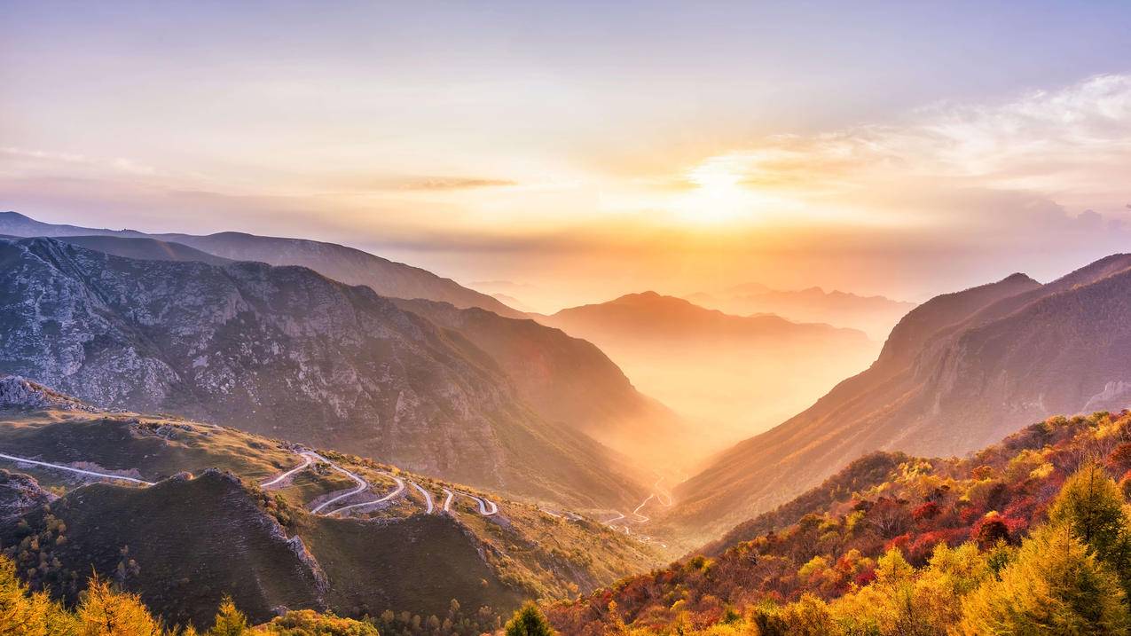 风景 秋天 4k 山上的日出 电脑 高清 壁纸