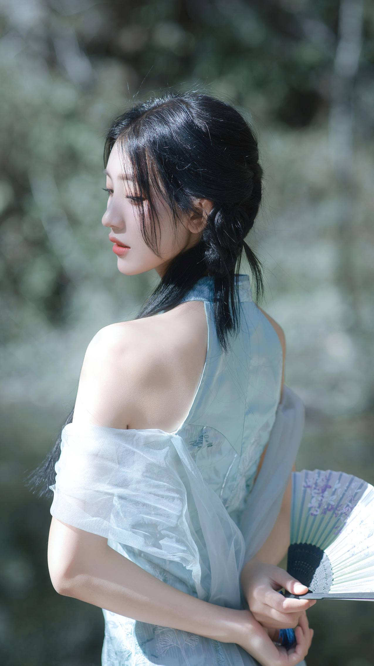 长发好看身材美女 背影 夏木颖 黑色裙子 美背美女4k手机壁纸_图片编号331297-壁纸网