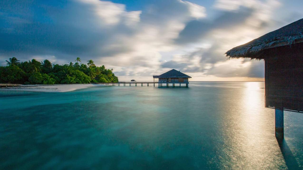 风景海洋天堂大海海上木屋高清壁纸