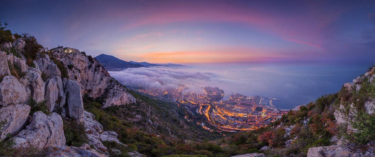 夏天摩纳哥雾的日出带鱼屏壁纸