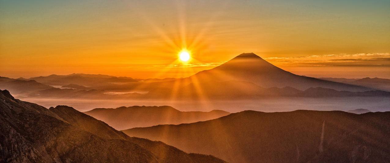 太阳富士山风景带鱼屏壁纸